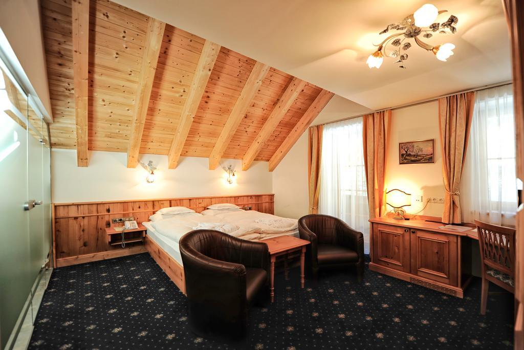 Hotel Fatlar ايشجل المظهر الخارجي الصورة